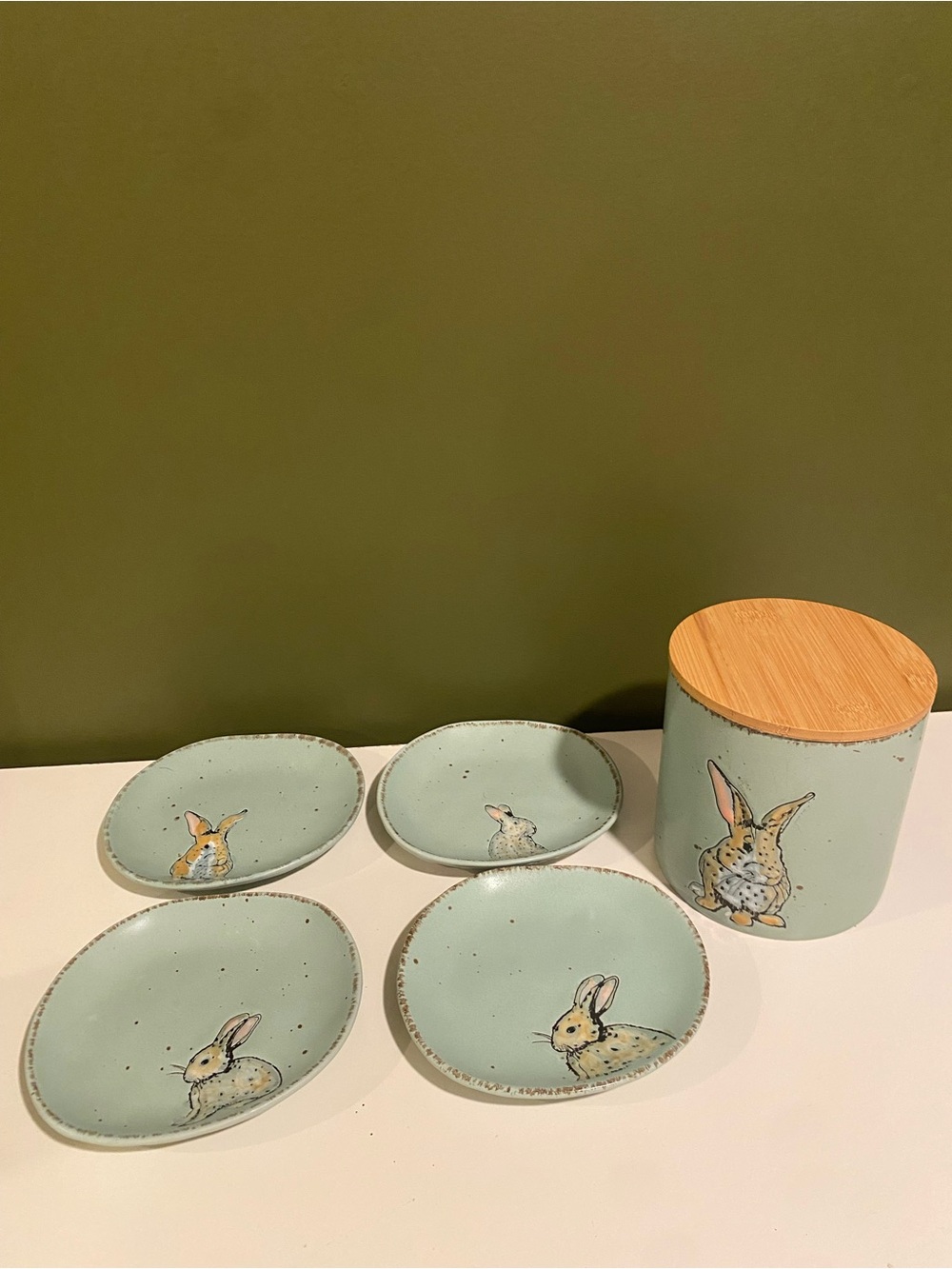 InHomestylez Bunny Ceramic Dish Set in Sage Green